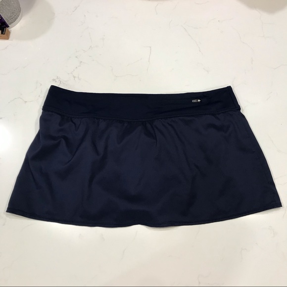 Nike navy pickleball tennis skirt - Picture 2 of 6